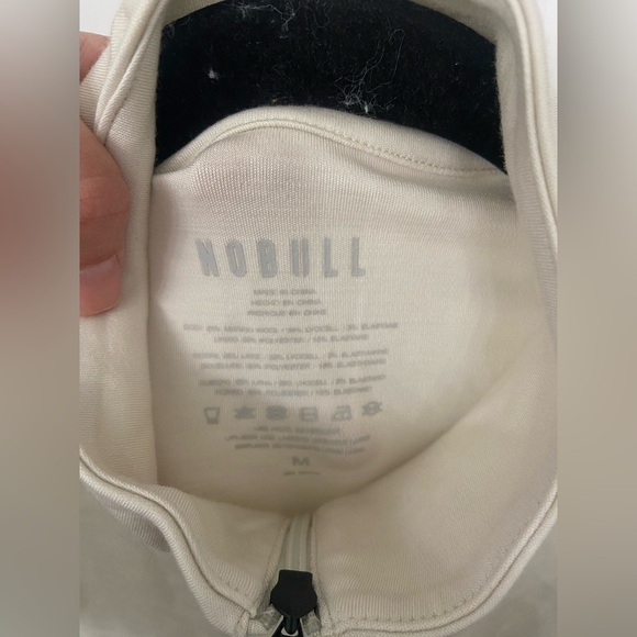 NOBULL Quarter Zip Pullover Merino Wool Blend Long Sleeve Top Cream Size Medium - Picture 5 of 6